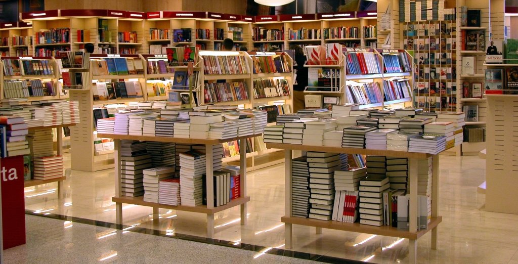 of physical bookstores for